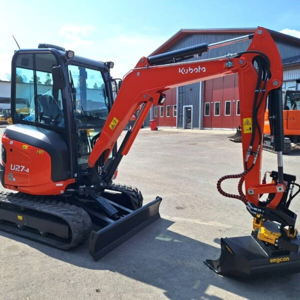 Kubota U27-4 demo + Engcon + 3 godets