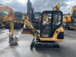 CAT 301.8 / 3 godets