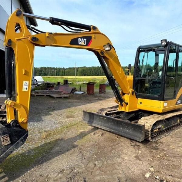 2010 Caterpillar 306D avec 2441 h