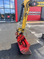 Komatsu PC 27 R-8 + Godet inclinable – Image 10