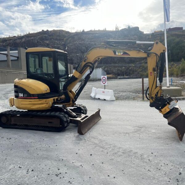 Caterpillar 304CR avec rotortilt  et 3 godets