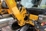 Caterpillar 302cr avec engcon et remorque – Image 23