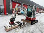 Takeuchi TB 325 R / Rotateur, Grappin, 2 godets