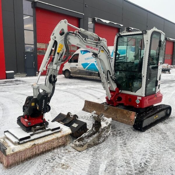 Takeuchi TB 325 R / Rotateur, Grappin, 2 godets