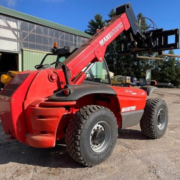 Manitou MVT-675 Fourches/ Godet/ Fouches à fumier