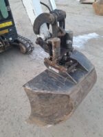 Bobcat E20 + 3 godets – Image 13