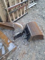 Bobcat E20 + 3 godets – Image 22