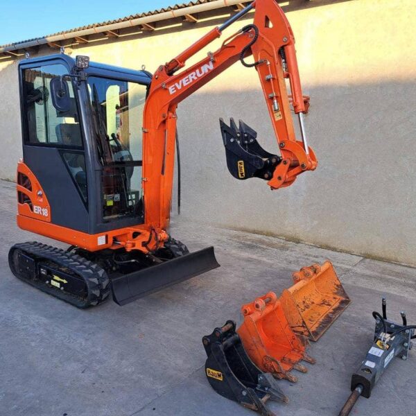 Kubota ER18 avec accessoires