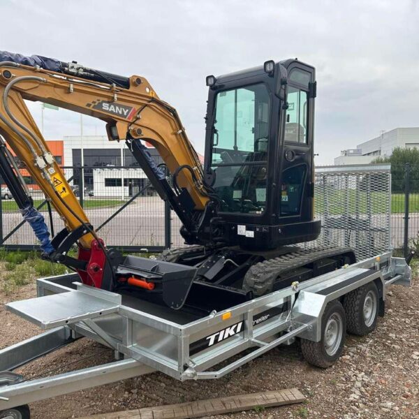 Neuve Sany sys26u avec accessoire et remorque